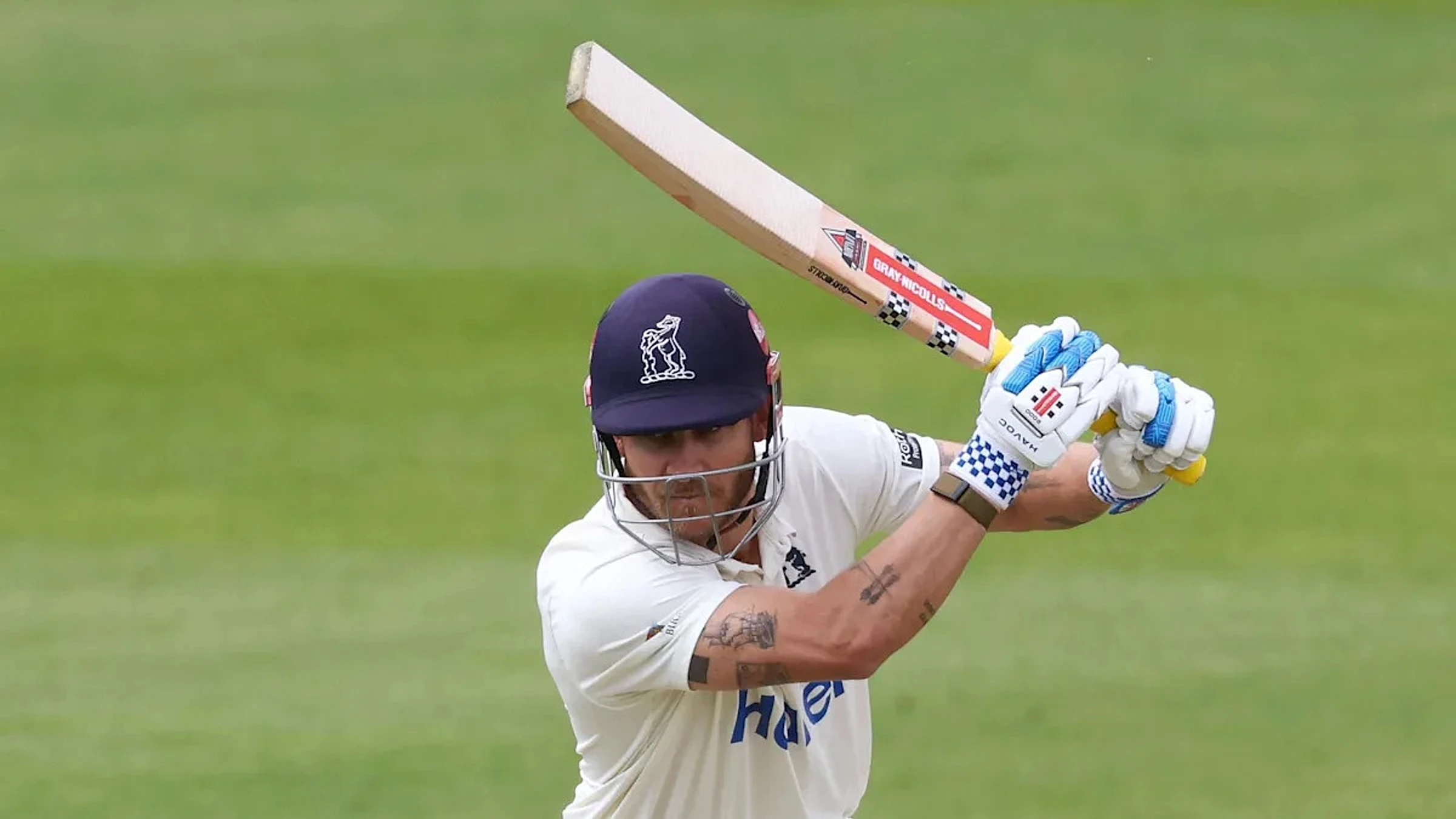 Hain helps put Bears on brink of win over Yorkshire