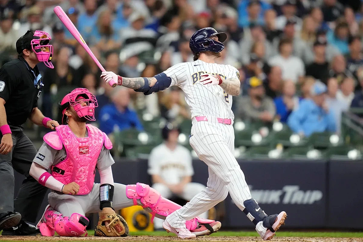 Brice Turang smashes walk-off homer as Brewers sweep Yankees