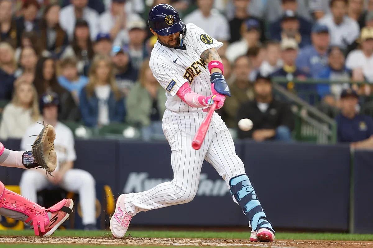 Brewers' Blake Perkins delivers big hit in his first Mother's Day since his mom's death