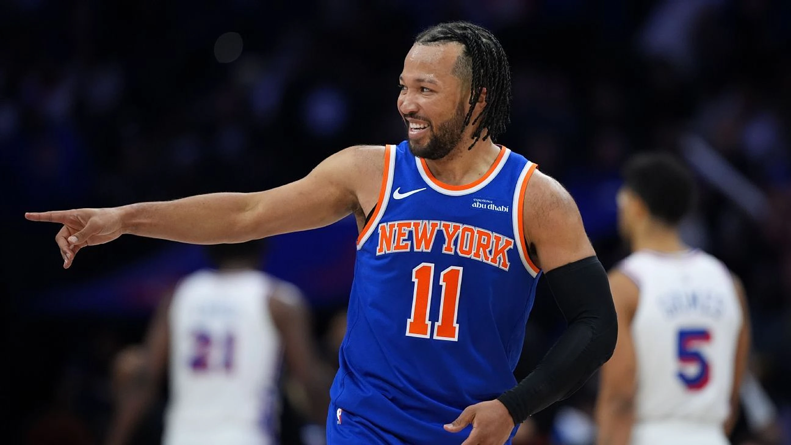 Knicks take care of business, then jab Philly fans...