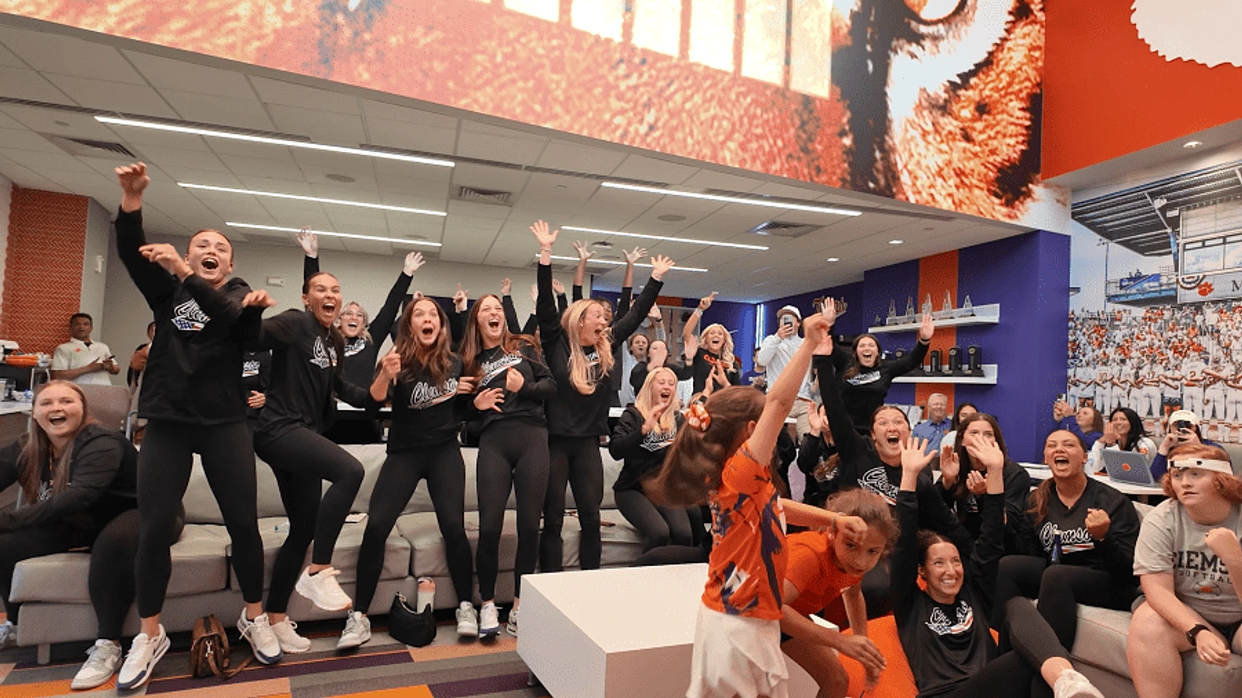 Clemson softball makes NCAA tournament for 6th straight season & will open in Athens Regional