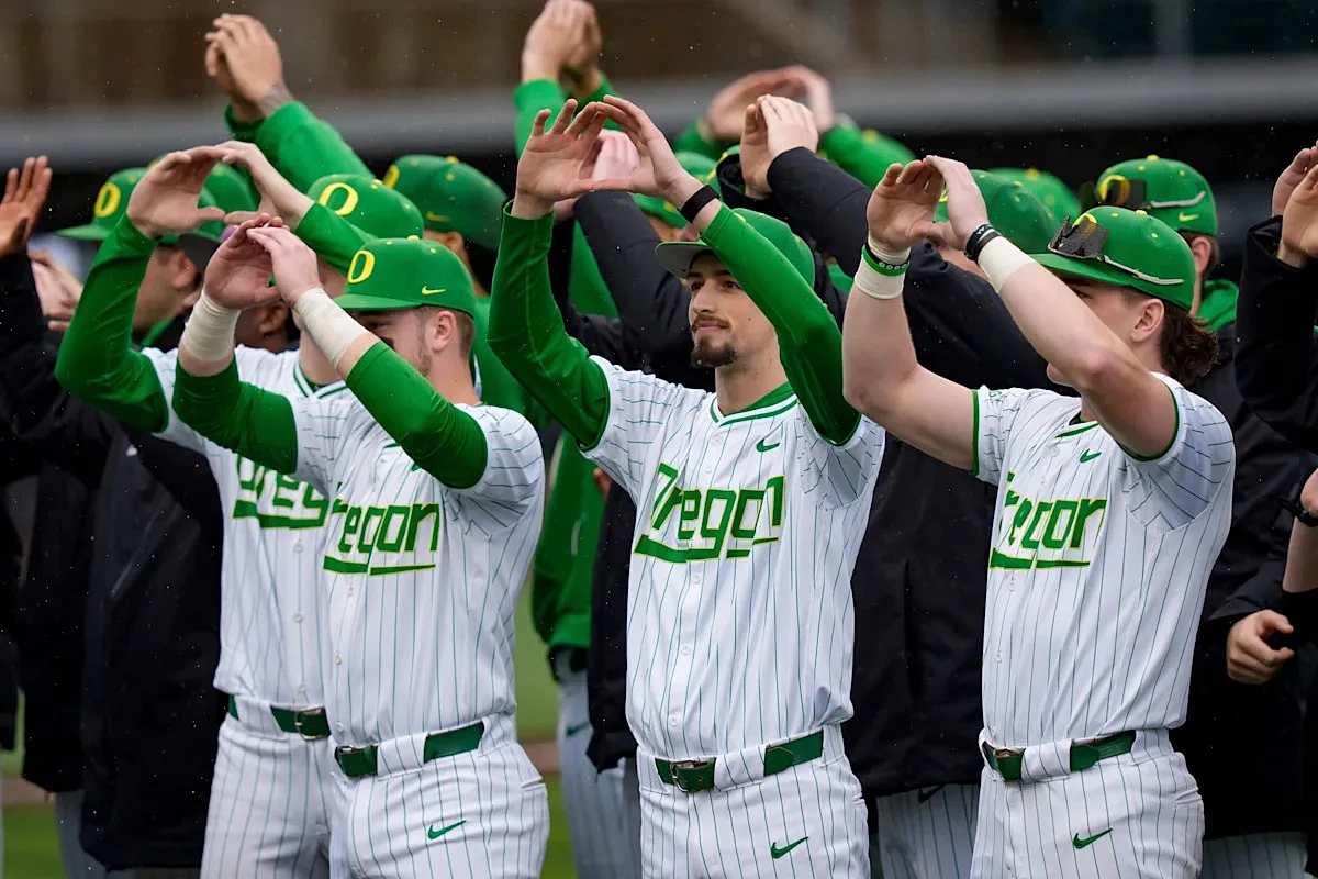 Oregon Ducks ‘more confident’ than ever after series loss to UCLA