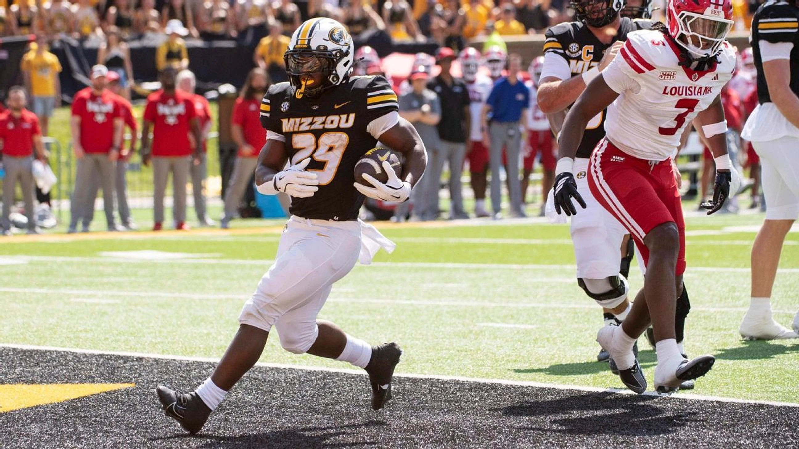 Mizzou's Hardy shot at concert, in stable conditio...