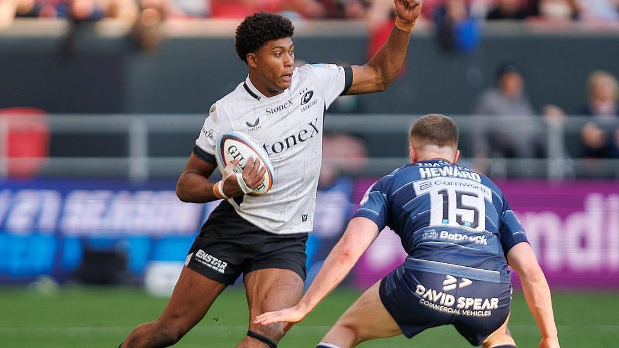 Saracens' Caluori targets England summer Test debut