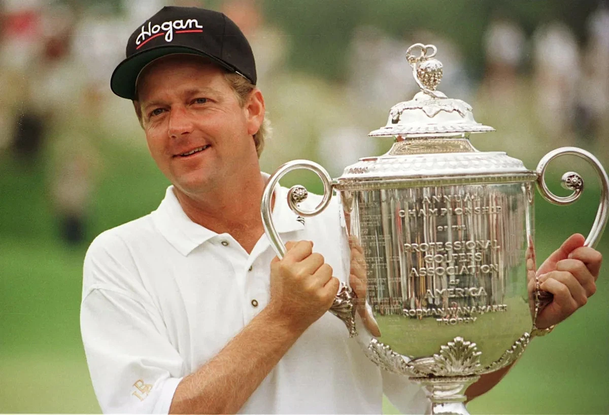 30 years ago: Mark Brooks won his only major at the PGA Championship