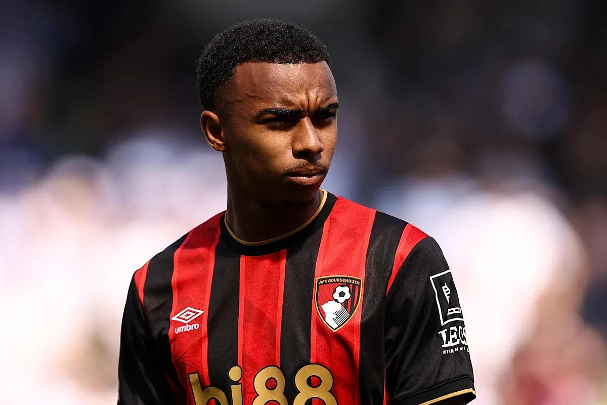 Barcelona sent harsh message on Eli Junior Kroupi by Bournemouth chief amid transfer talk