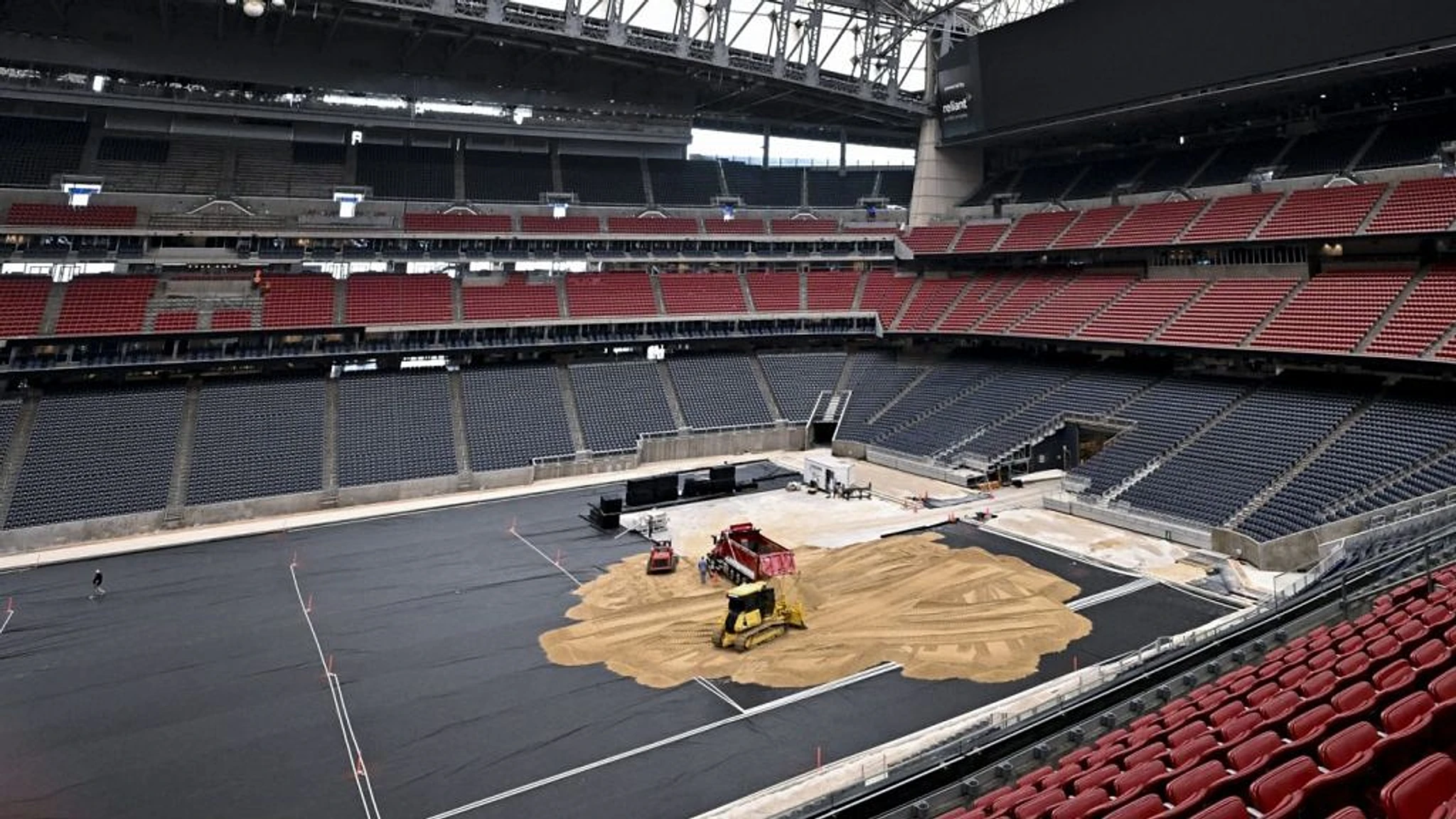NFL Union Rips Owners Who ‘Roll Out The Green Carpet’ For World Cup