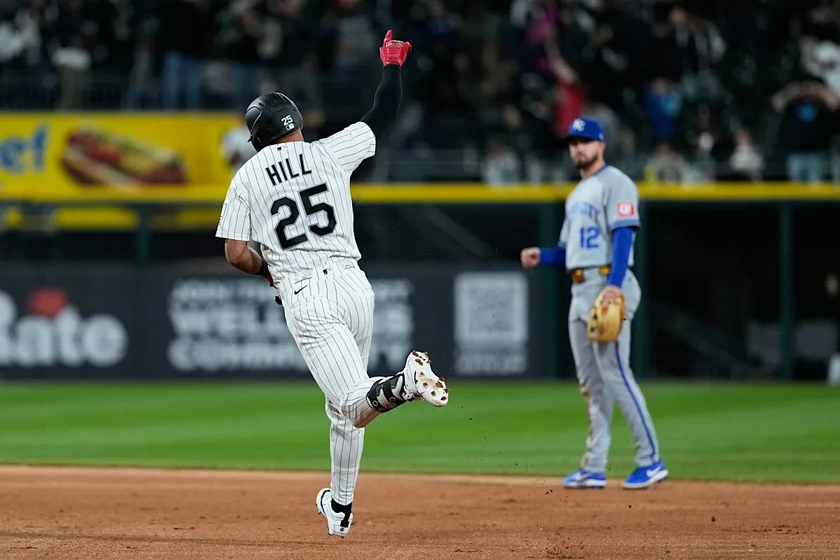 Hill's second pinch homer of season leads White Sox over Royals 6-5