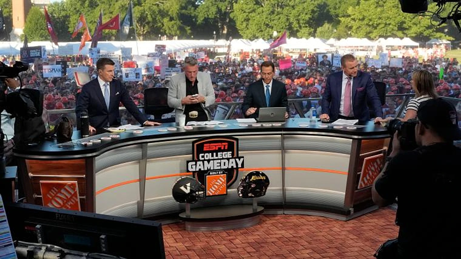 ESPN reveals first two stops for College GameDay in 2026 season