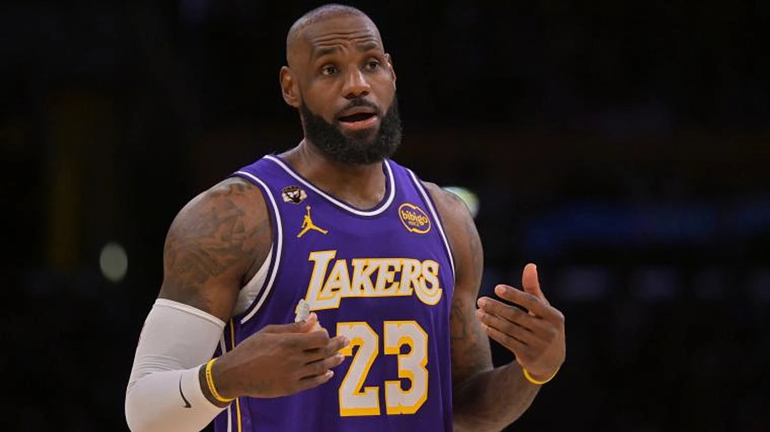 Former LeBron James teammate casts doubt on Lakers return, hints at joining Steph Curry