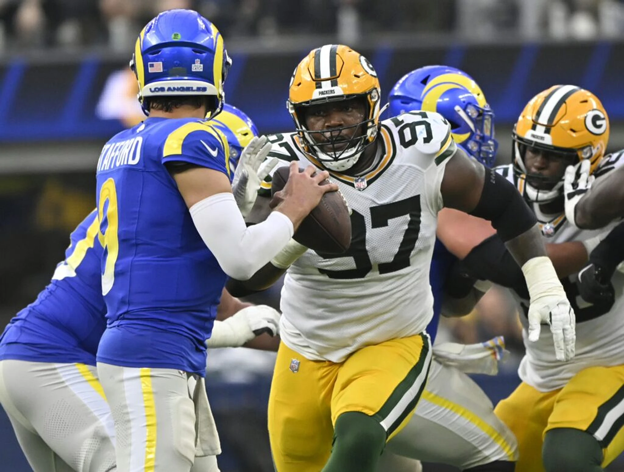 Rams to Host NFL’s First Thanksgiving Eve Game on Netflix