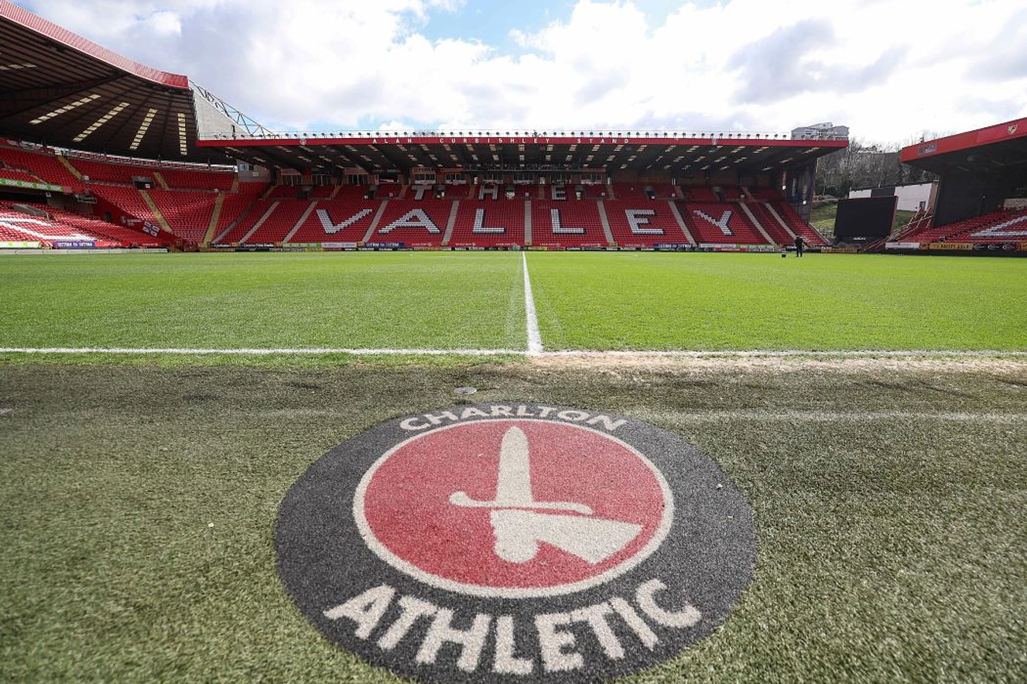 Charlton Athletic defender Newsham sustains long-term injury blow