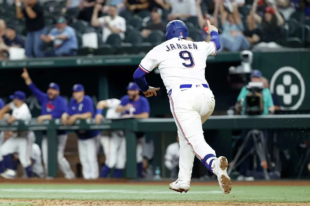 Danny Jansen, Jake Burger make Midwesterner magic in Rangers' chaotic comeback vs. Arizona