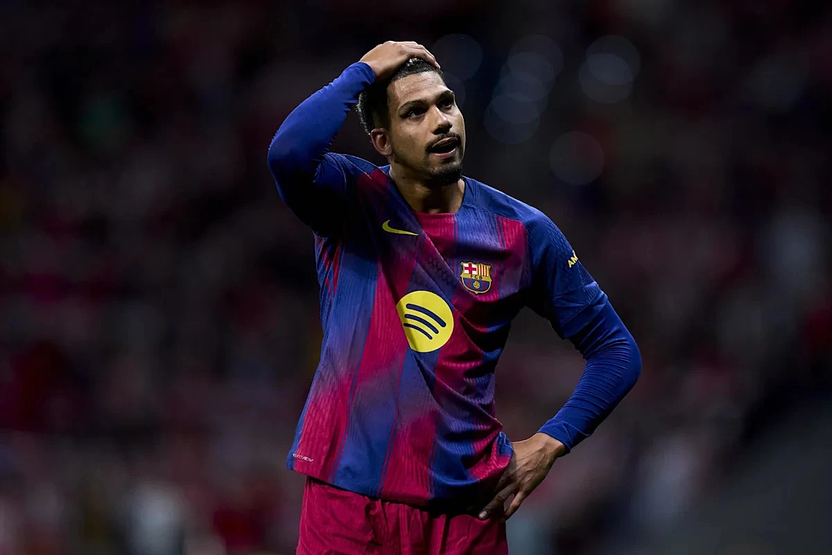 Ronald Araujo has fresh doubts over his Barcelona future ahead of summer transfer window