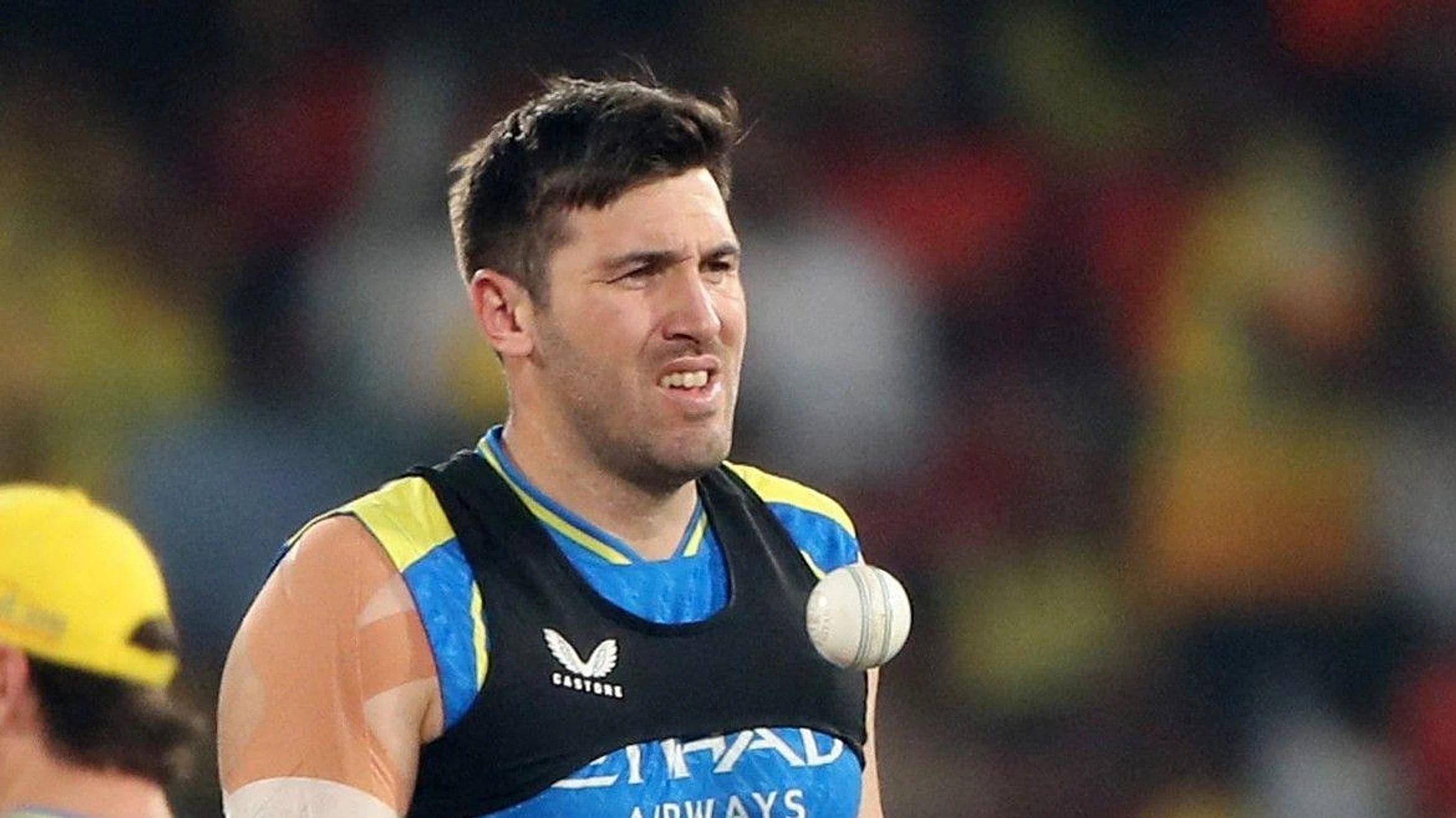 England's Overton out of IPL with thigh injury