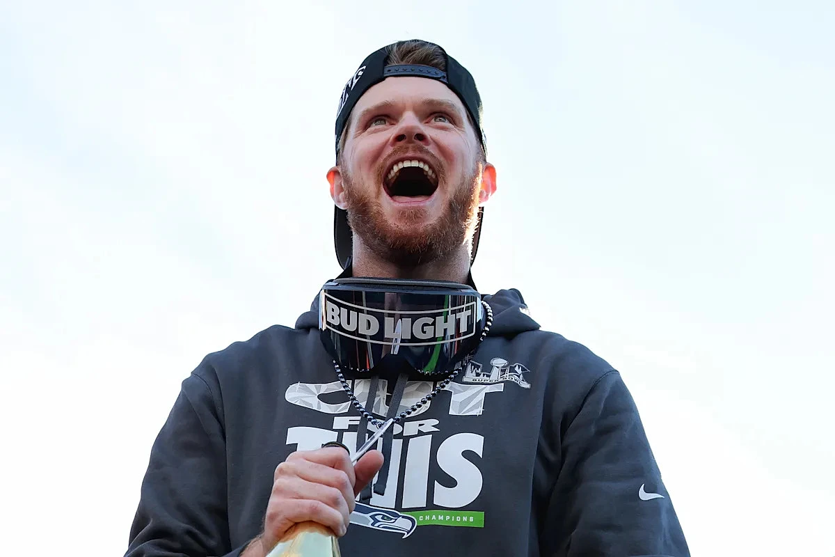 From Jerry Jones to Browns' QB future, 2026 NFL schedule winners and losers