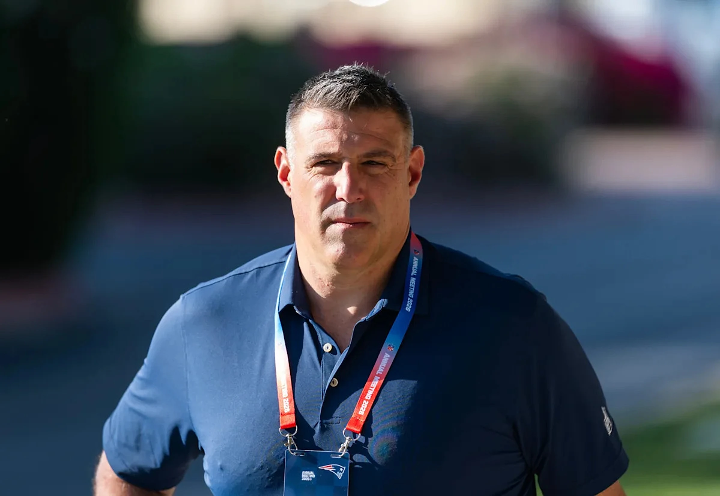 Chargers jab Mike Vrabel, Dianna Russini in schedule release video
