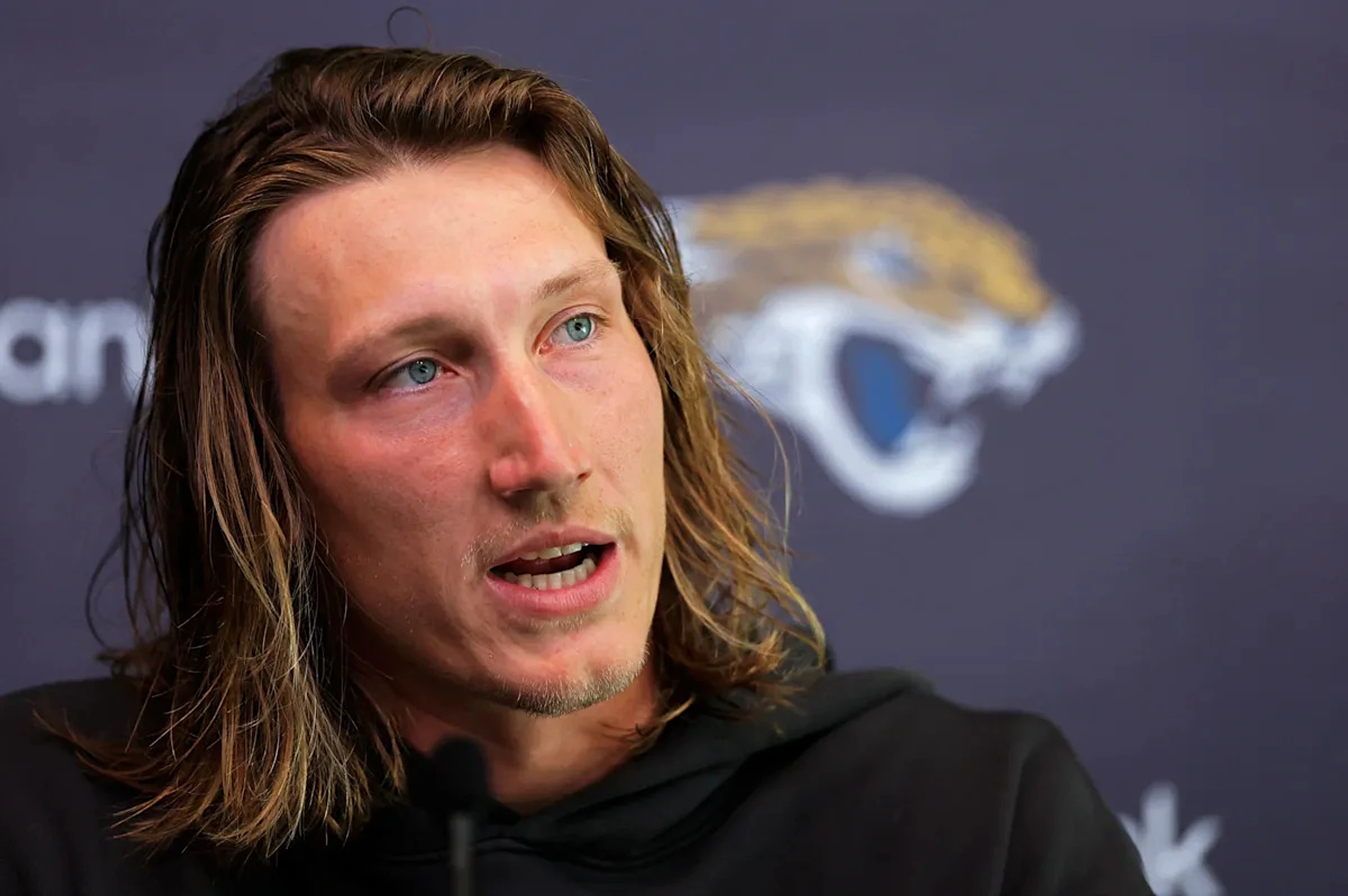 Did Trevor Lawrence really cut his hair? A debate.