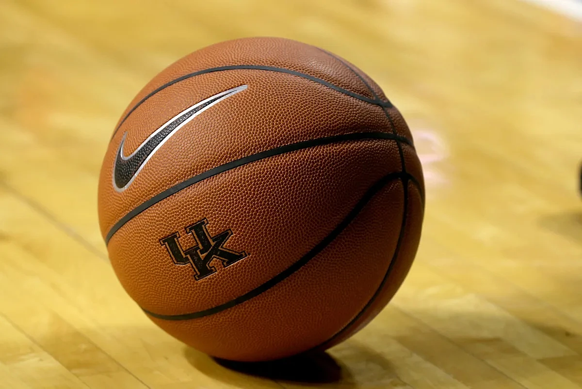 Kentucky contacts international center with Malachi Moreno uncertainty