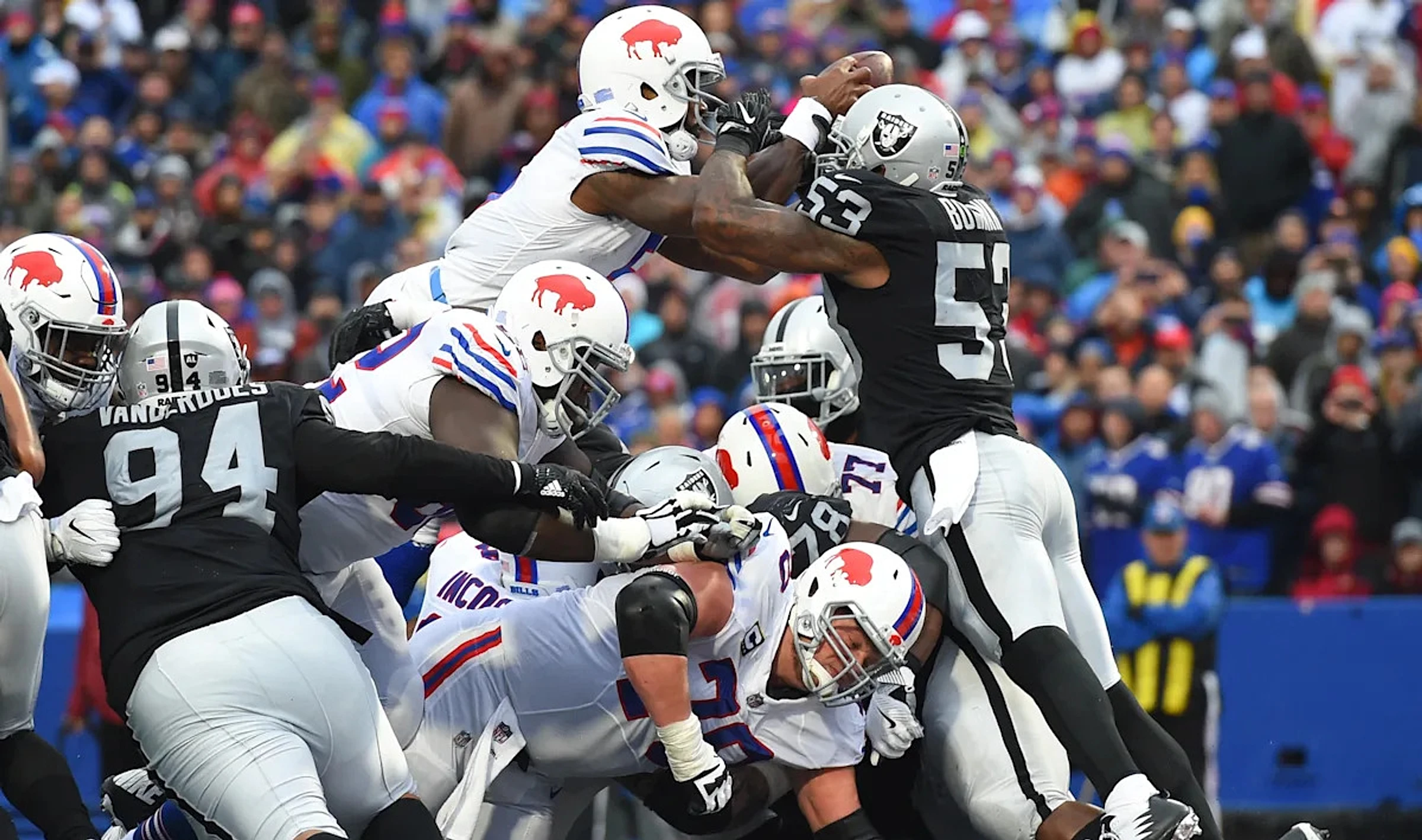 The Texas Longhorns are pursuing the son of a three-time Pro Bowler, but not to play football