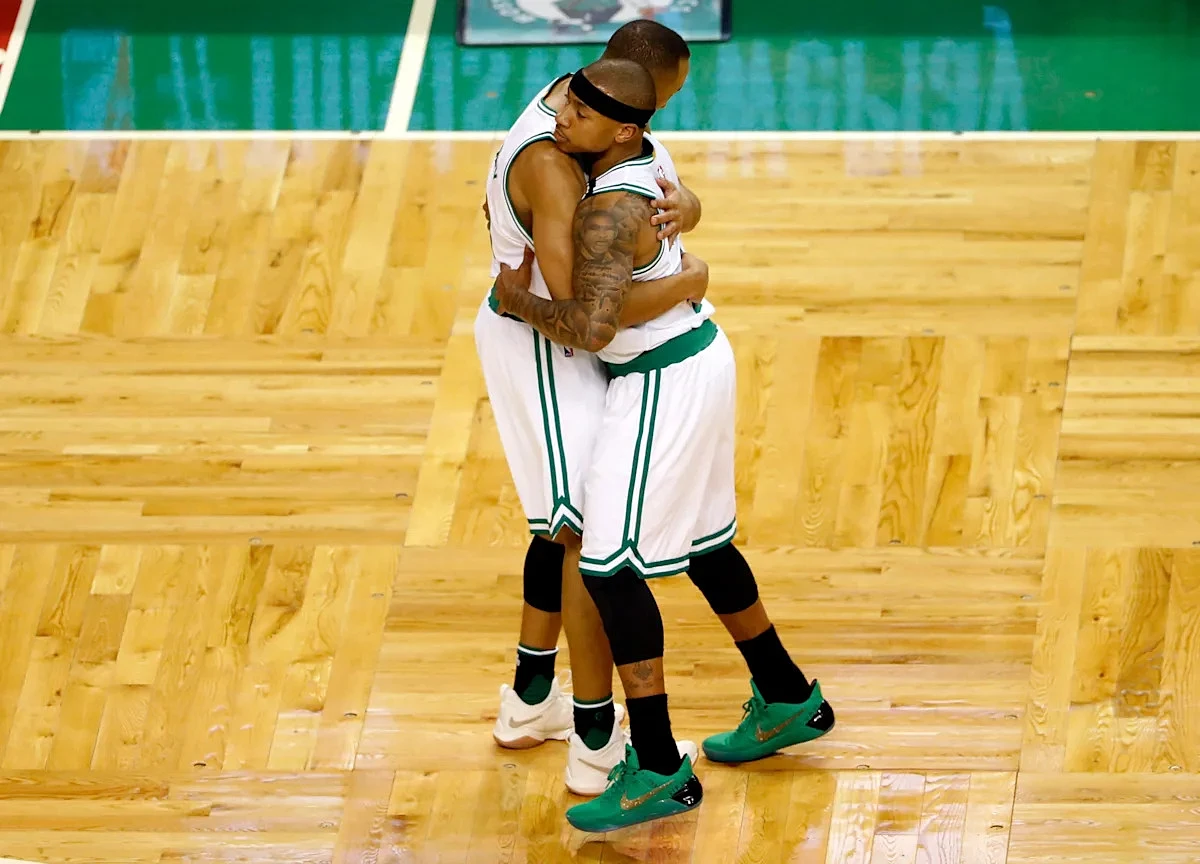Isaiah Thomas on how Kobe reached out after sister passed before Boston Celtics playoffs