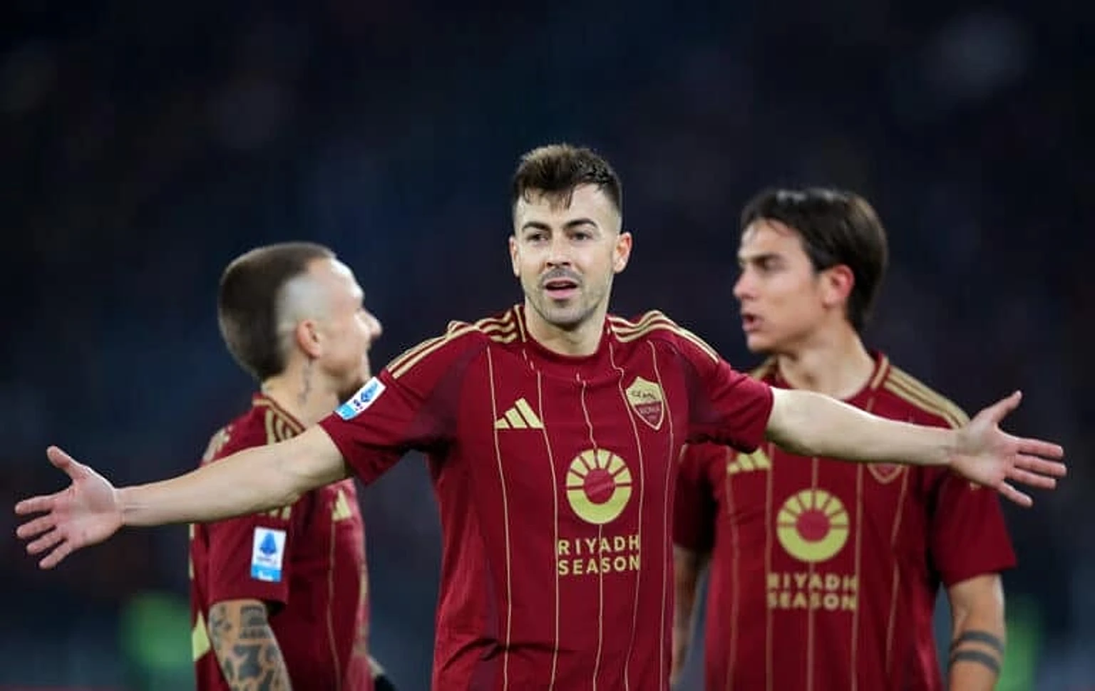 El Shaarawy announces emotional Roma farewell: “I leave with my heart full. I felt like one of you for ten years.”