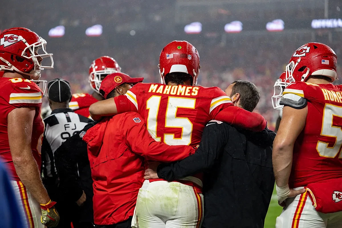 Safe or risky? How Patrick Mahomes, Fernando Mendoza impacted NFL's 2026 schedule decisions