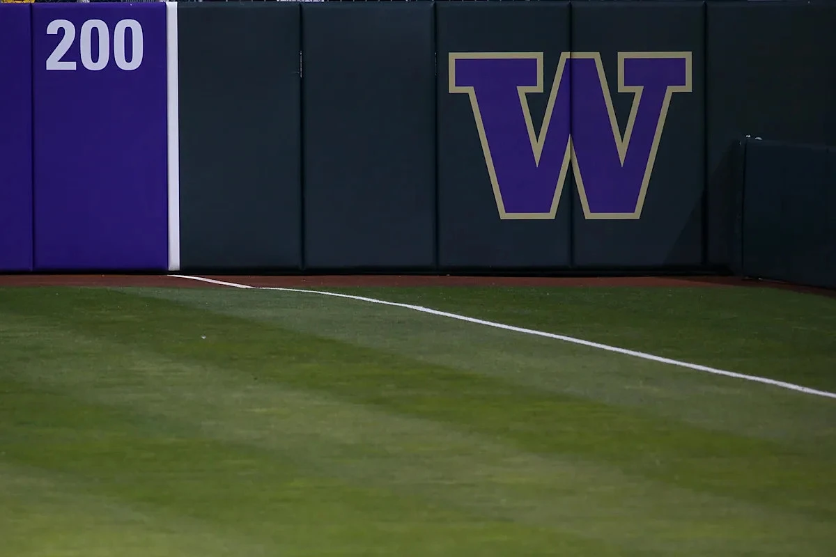 Husky Softball Falls 3-1 to USF in Fayetteville