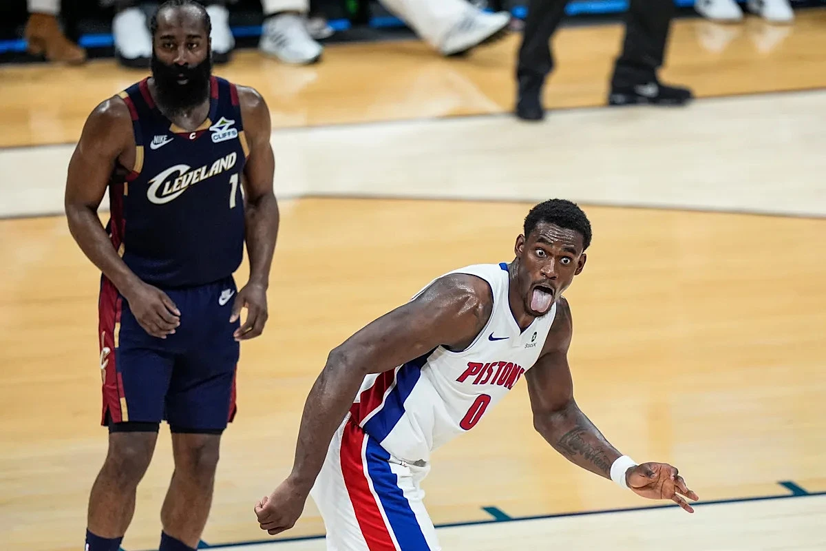 Mitch Albom: Pistons prove anything is possible with The Big on menu
