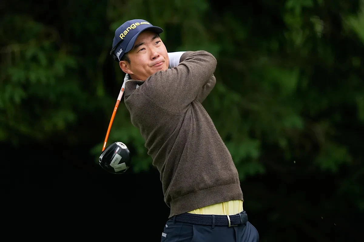 Michael Kim uses a fast start to charge up the leaderboard in 3rd round of PGA Championship