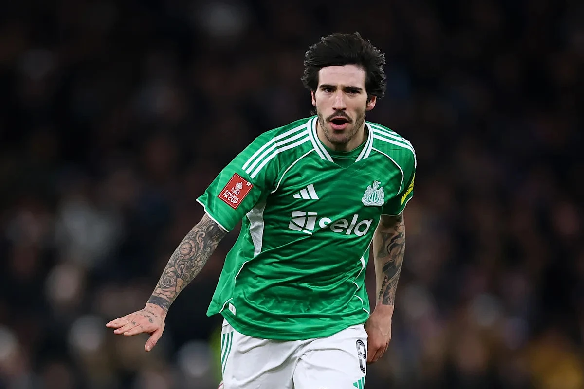 Report – Newcastle United Star Emerge as Top Man Utd Target Amid Serie A Interest