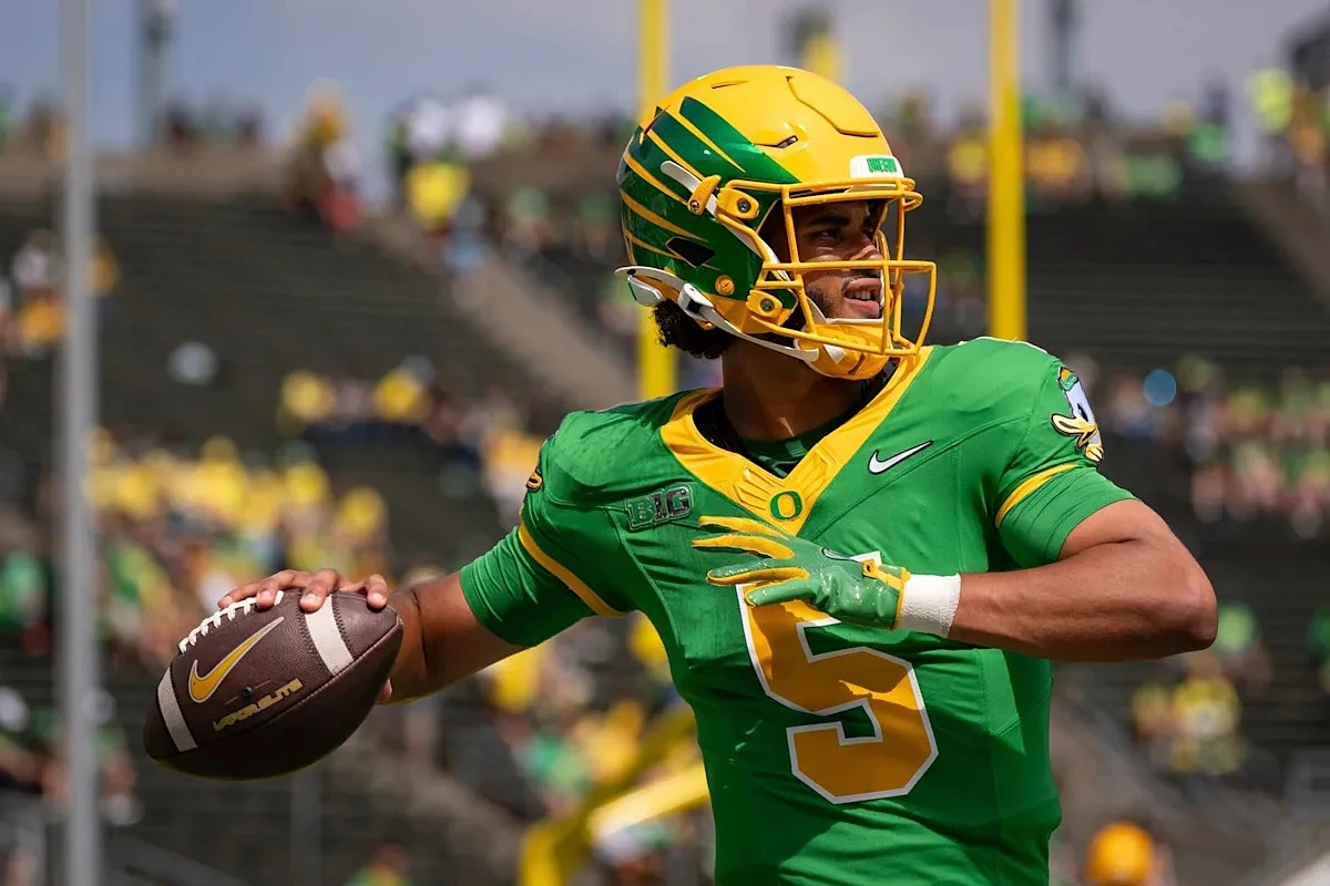 Just 2 QBs crack rankings of college football’s top returners in 2026