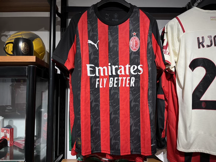 AC Milan Home Jersey 25/26 detail 2