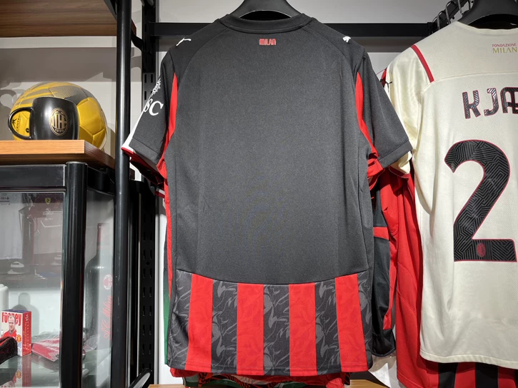 AC Milan Home Jersey 25/26 detail 3